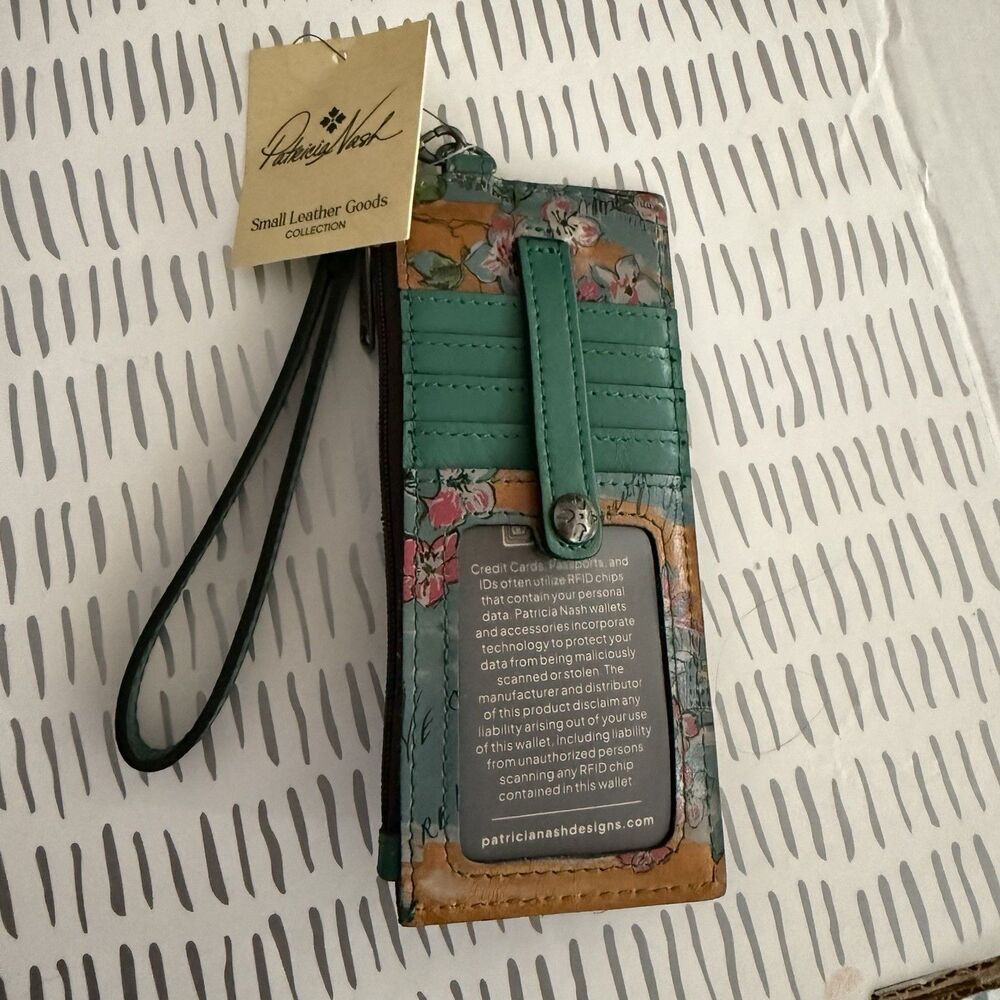 Patricia Nash Alanna Beautiful Girl Leather Card Wristlet Wallet Fall Winter NWT